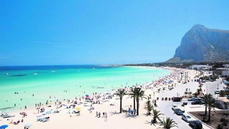 Hikkara Home Airport, Sea And Beach كاريني المظهر الخارجي الصورة